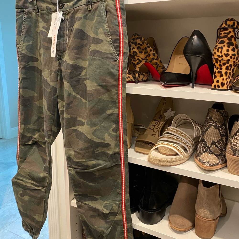 Camo joggers brand new